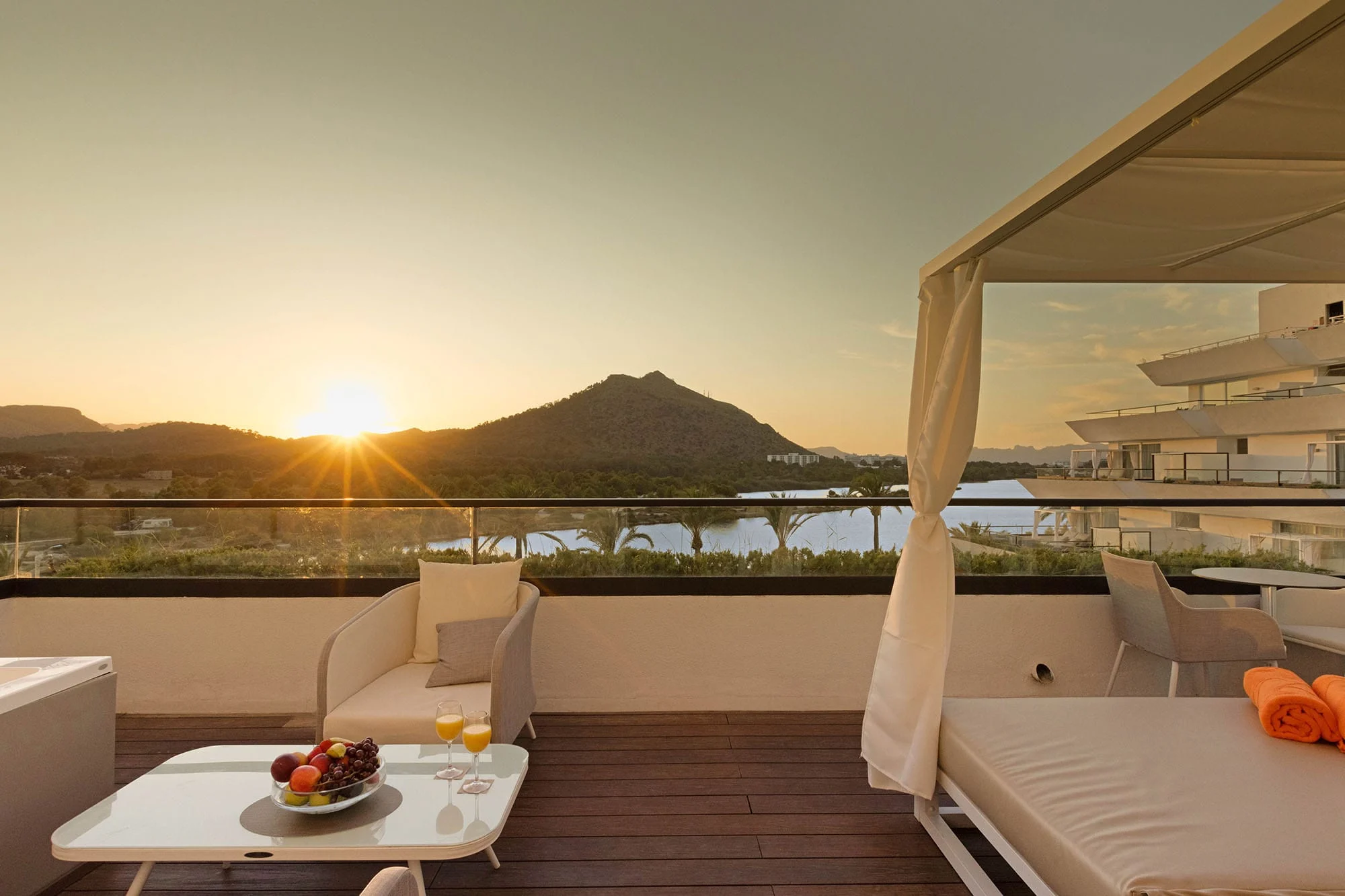 Why Choose a Sustainable Hotel for Your Vacation
